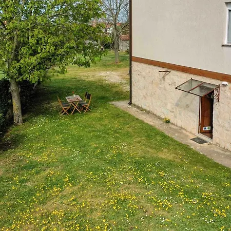Apartment Lipa With Garden *